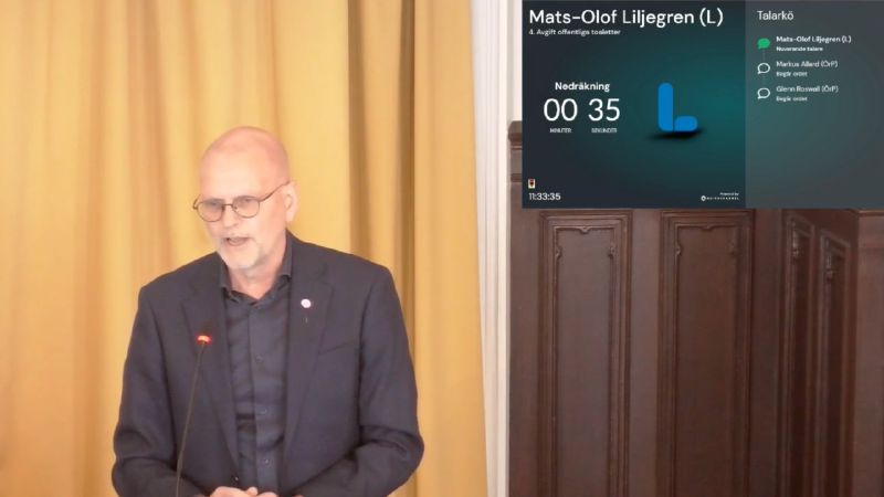 Politik är mer än ord i en talarstol